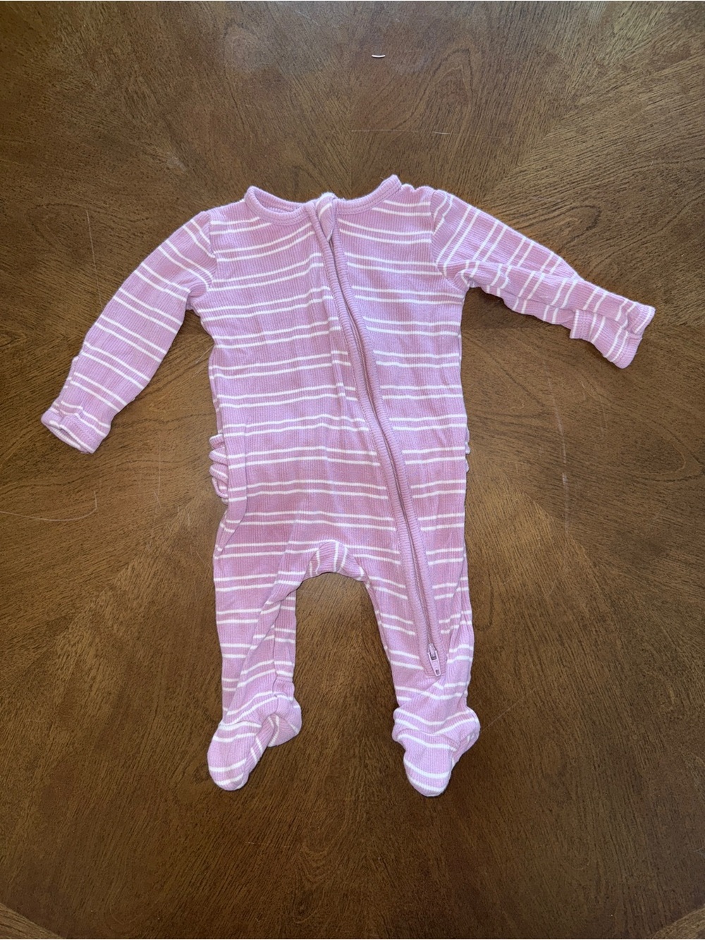 Angel Dear Lilac Rib Stripe 2-way Ruffle Back Zipper Footie